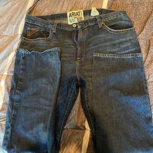 Ariat boot cut relaxed jeans 40/32 like new